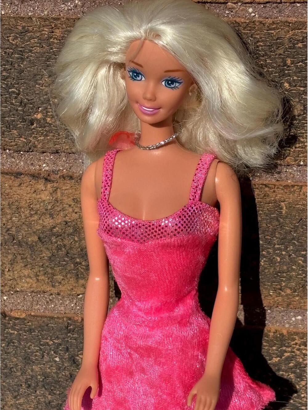 Barbie Vintage Sweetheart Barbie Doll 1997
